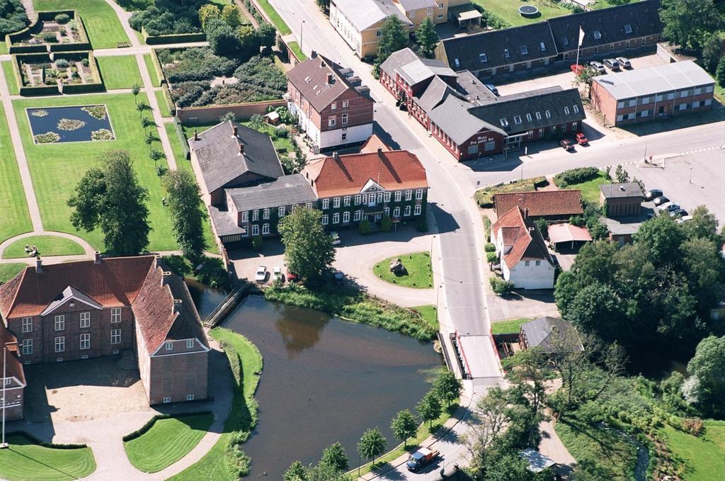 Den Gamle Kro Грам Экстерьер фото